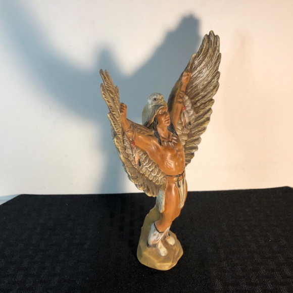 Vintage Native American Eagle Dancer ceramic 8.5” tall x 6.5” across at wings - Picture 10 of 11